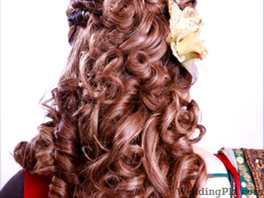 Vidya Tikari Studio Beauty Parlours weddingplz