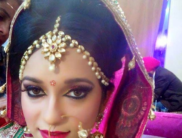 Shama Sharma Makeup Artist Beauty Parlours weddingplz