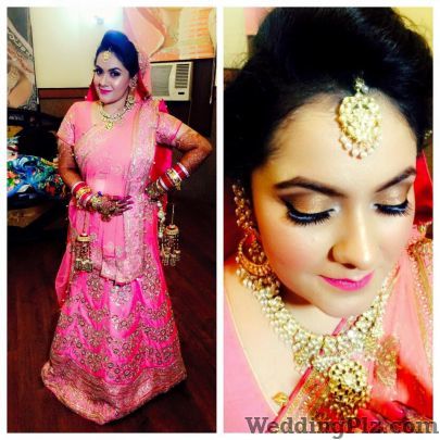 Astha Khanna Makeup Artist Beauty Parlours weddingplz