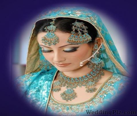 La Bella Bridal Studio Beauty Parlours weddingplz