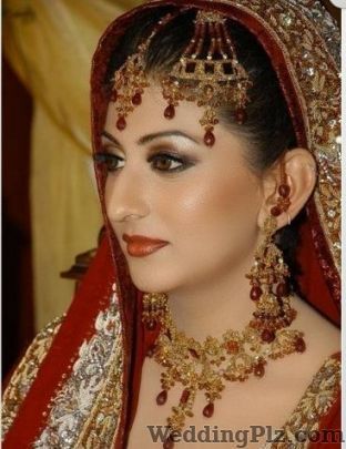 La Bella Bridal Studio Beauty Parlours weddingplz