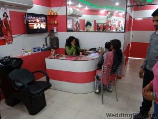 Moon Colour Touch Beauty Parlours weddingplz
