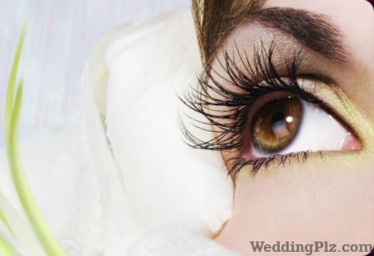 Shahi Look Unisex Salon Beauty Parlours weddingplz