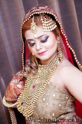 Remanika Narula Makeovers Beauty Parlours weddingplz