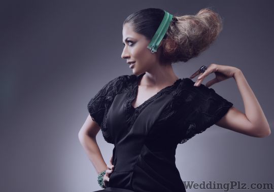 Looks Unisex Salon Beauty Parlours weddingplz