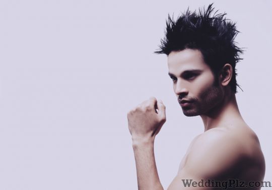 Looks Unisex Salon Beauty Parlours weddingplz