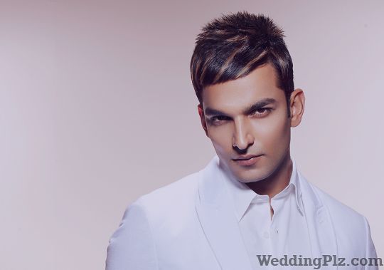 Looks Unisex Salon Beauty Parlours weddingplz