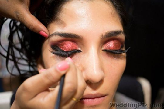 Lakme Salon Beauty Parlours weddingplz