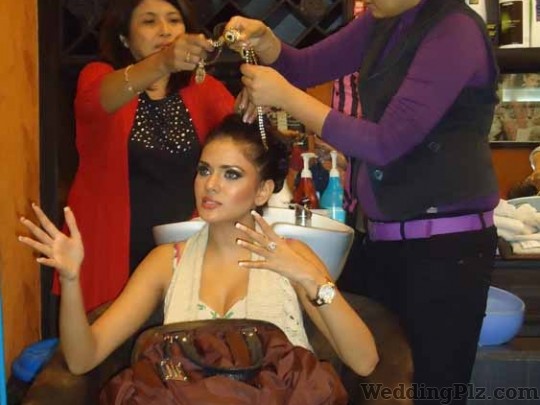 Hair N Shanti Unisex Salon Beauty Parlours weddingplz