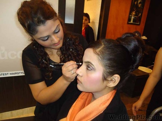 Hair N Shanti Unisex Salon Beauty Parlours weddingplz