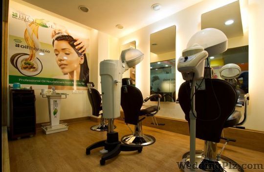 YLG Salon And Spa Beauty Parlours weddingplz