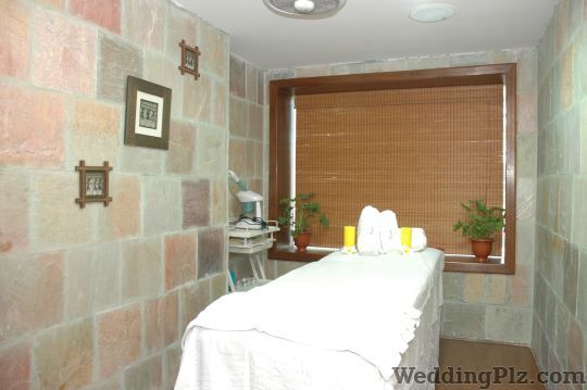 Club Citrus Unisex Salon And Spa Beauty Parlours weddingplz