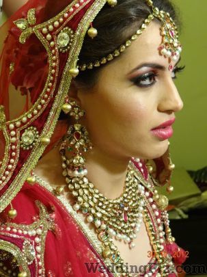Enrich Salon Beauty Parlours weddingplz