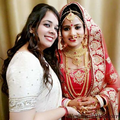 The Signature Designer Makeovers Beauty Parlours weddingplz