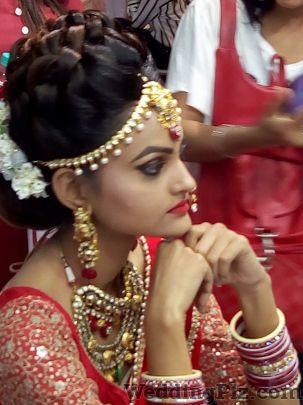 ShowStopper Ladies Beauty Salon Beauty Parlours weddingplz