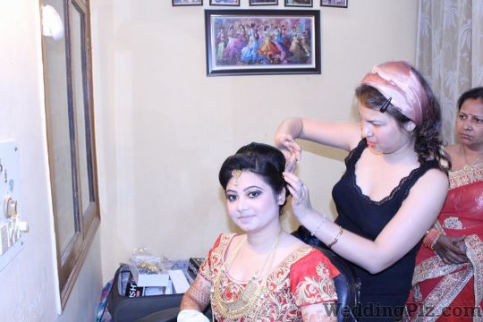 Foxy Salon Beauty Parlours weddingplz