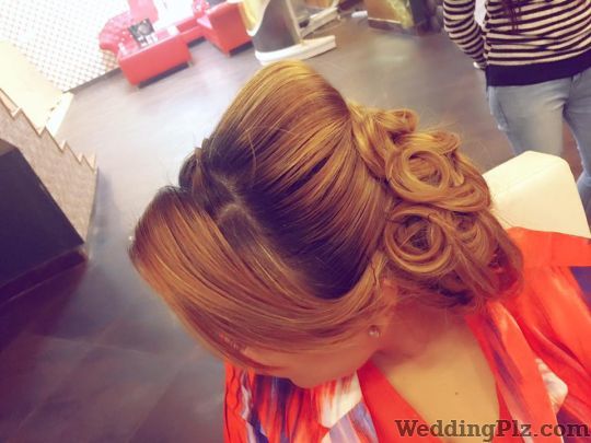 Neerus Makeup Studio and Academy Beauty Parlours weddingplz