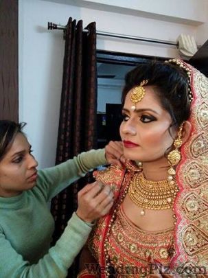 BeautynBridal Beauty Parlours weddingplz