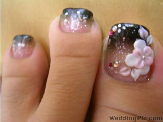 Pink Nails Nail Art Studios weddingplz