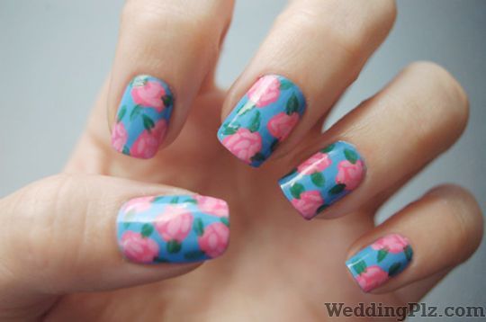 Roots De Salon Cafe Nail Art Studios weddingplz