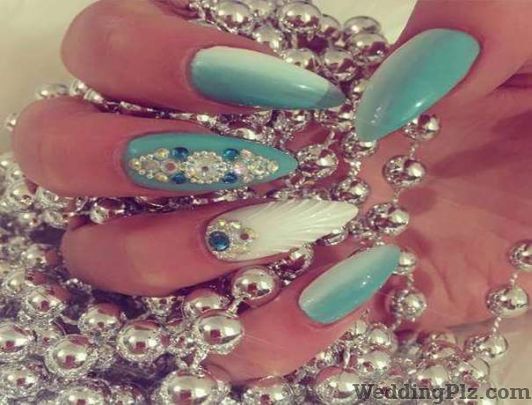 Pearl Fashionista Studio Nail Art Studios weddingplz
