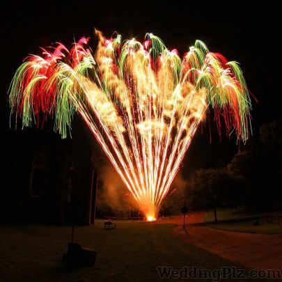 Virat Band Khinchi Ghodi Wale Fireworks and Crackers weddingplz