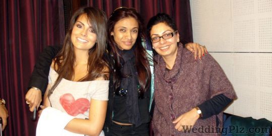 Komal Gulati Makeup Artist Makeup Artists weddingplz