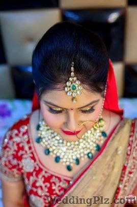 Dress Ur Face By Monika Chopra Makeup Artists weddingplz