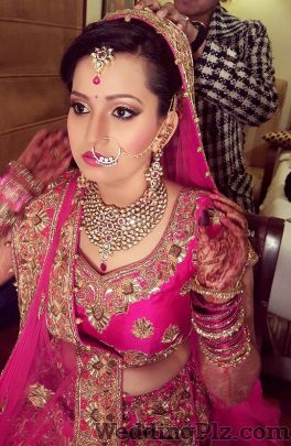 Dress Ur Face By Monika Chopra Makeup Artists weddingplz