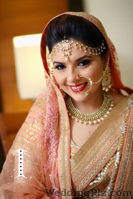 Avantika Kapur Makeup and Hair Makeup Artists weddingplz