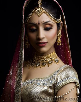 Renuka Pillai Makeup Artist and Hair Style Makeup Artists weddingplz