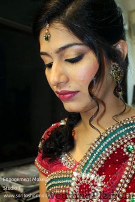 Sarita Sharma Makeup Artist Makeup Artists weddingplz