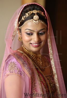 Riddhi Malde Makeup Artist Makeup Artists weddingplz