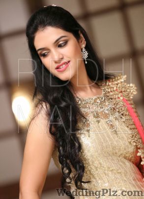 Riddhi Malde Makeup Artist Makeup Artists weddingplz