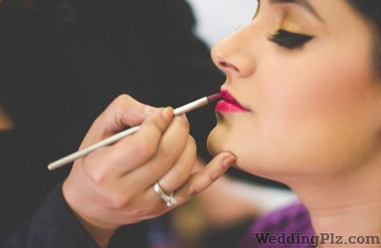 Shruti Sharma Makeup Artist Makeup Artists weddingplz