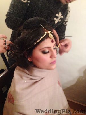 Jasmeet Kapany Hair and Makeup Makeup Artists weddingplz