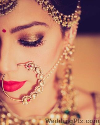 Jasmeet Kapany Hair and Makeup Makeup Artists weddingplz