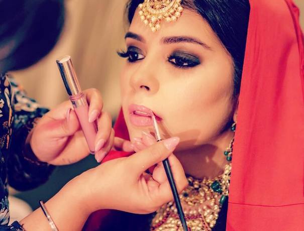 Jasmeet Kapany Hair and Makeup Makeup Artists weddingplz