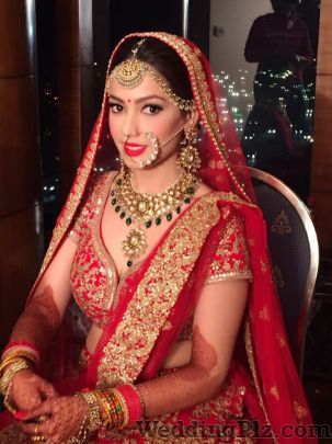 Jasmeet Kapany Hair and Makeup Makeup Artists weddingplz