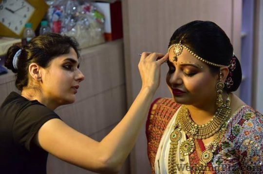 Nivritti Chandra Makeup Artists weddingplz