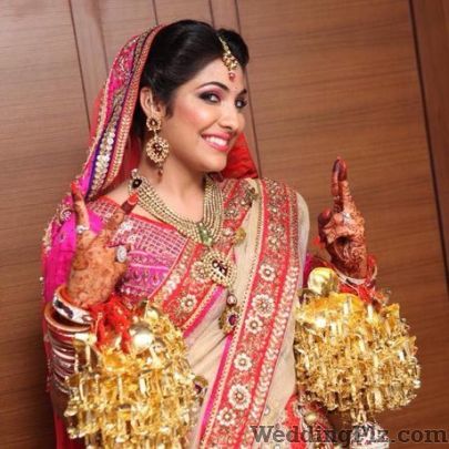 Aakriti Kochar Makeup and Hair Artist Makeup Artists weddingplz