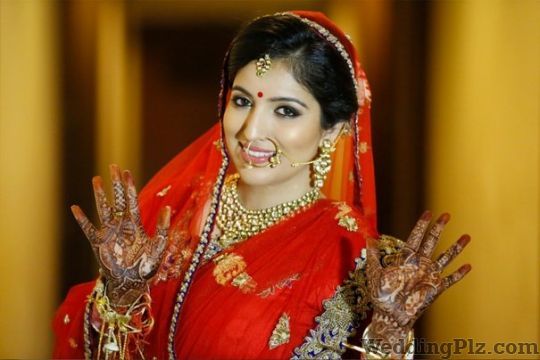 Aakriti Kochar Makeup and Hair Artist Makeup Artists weddingplz