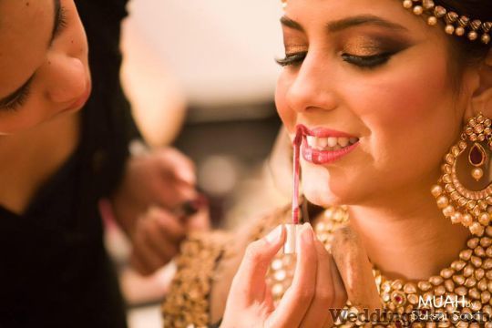 Sakshi Sood MakeUp Artist and Hair Stylist Makeup Artists weddingplz