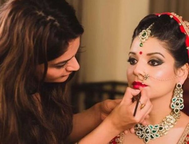 Sohni J Stylist and Makeup Artist Makeup Artists weddingplz