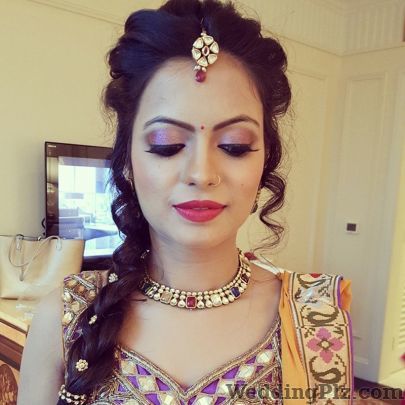 Supriti Batra Makeup Artists weddingplz