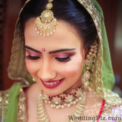 Supriti Batra Makeup Artists weddingplz
