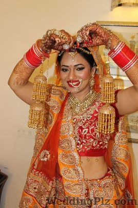 Supriti Batra Makeup Artists weddingplz