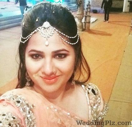 Ishika Arya MUA Makeup Artists weddingplz