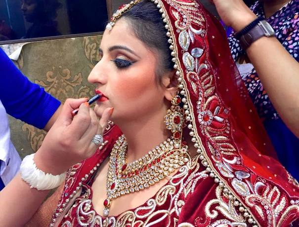 La Olive Makeup Studio By Bharti Makeup Artists weddingplz