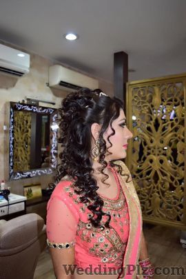 La Olive Makeup Studio By Bharti Makeup Artists weddingplz